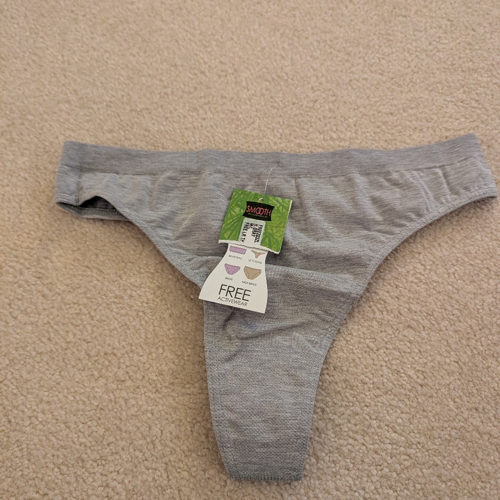 Nwt Smooth By Cosabella Great Thong M/L
